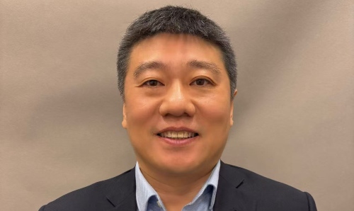 Lei Chen.