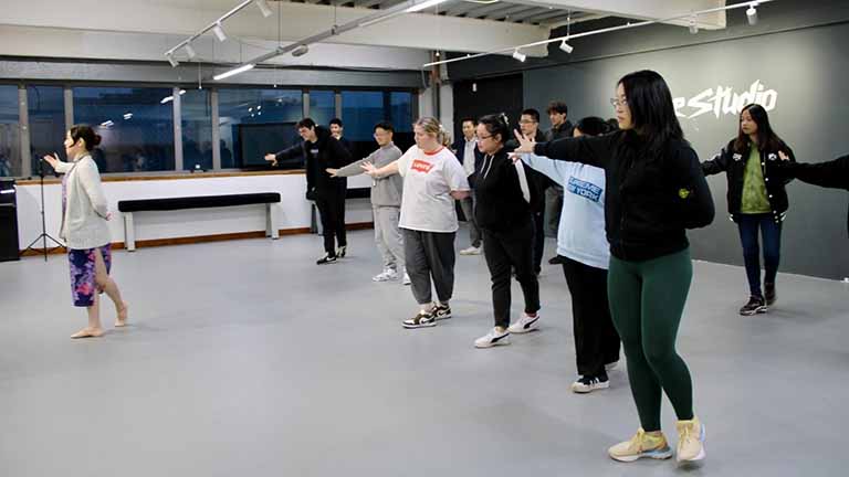 MCFP students trying Chinese traditional dancing at Felice Studio