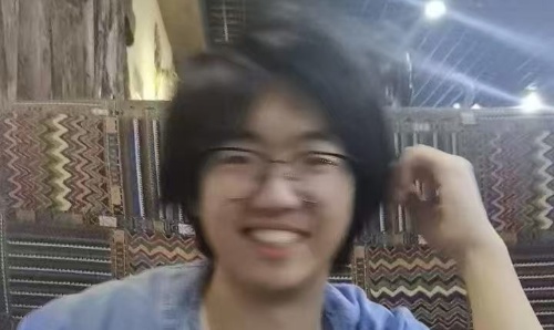 Jingyao Yang.